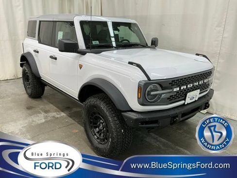 New 2026 Ford Bronco Badlands AWD/4WD image 1