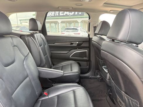 Used 2025 Kia Telluride S AWD/4WD image 42