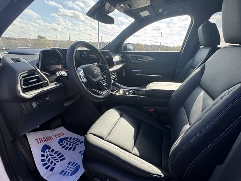 New 2026 Chevrolet Traverse LT image 11