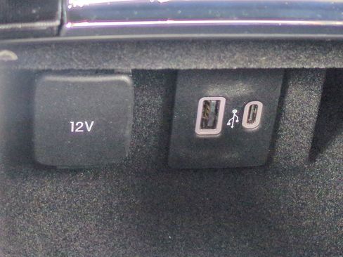 Used 2025 Lincoln Corsair Grand Touring image 25