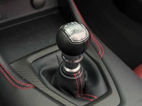 Used 2025 Ford Mustang GT Premium RWD image 37