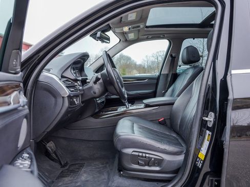 Used 2016 BMW X5 xDrive35d image 16