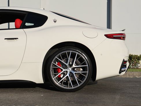 Used 2024 Maserati GranTurismo Trofeo image 20