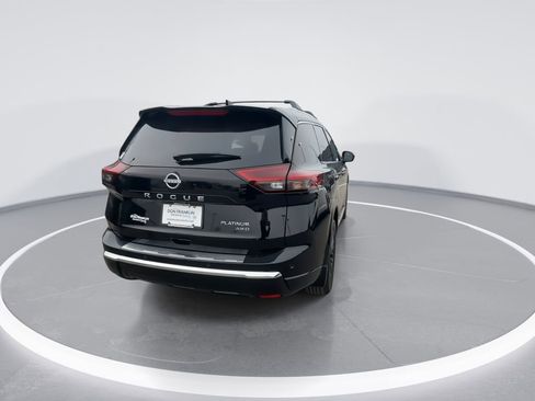 Certified 2026 Nissan Rogue Platinum w/ Platinum Premium Package image 8