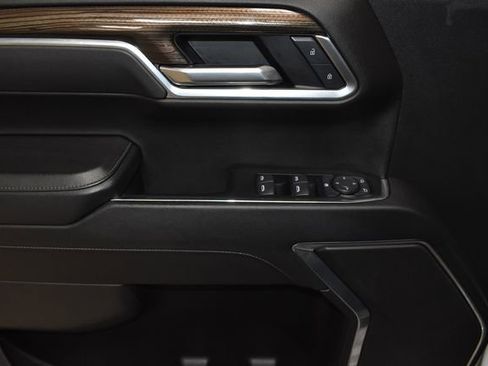 Used 2025 Chevrolet Silverado 1500 LT image 28