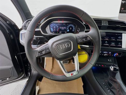 New 2025 Audi Q3 2.0T Premium Plus image 12