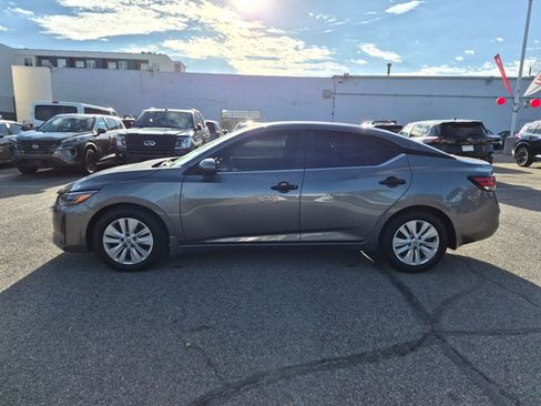 Used 2024 Nissan Sentra S FWD image 9