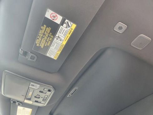 Certified 2025 Toyota Tacoma Limited AWD/4WD image 25