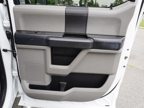 Used 2018 Ford F150 XL w/ Equipment Group 101A Mid AWD/4WD image 16