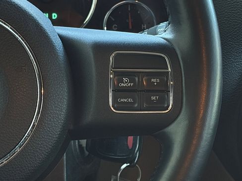 Used 2012 Jeep Wrangler Unlimited Sahara w/ Connectivity Group image 18