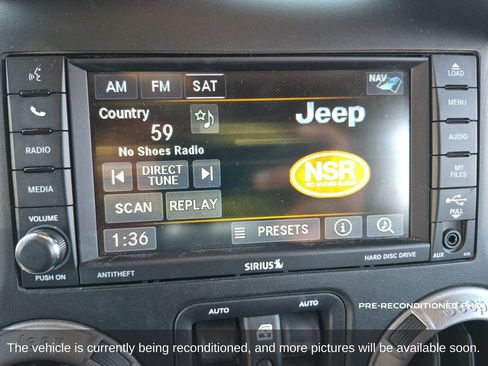 Used 2018 Jeep Wrangler Unlimited Sport AWD/4WD image 17