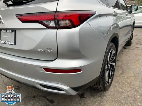 Used 2024 Mitsubishi Outlander SE image 90