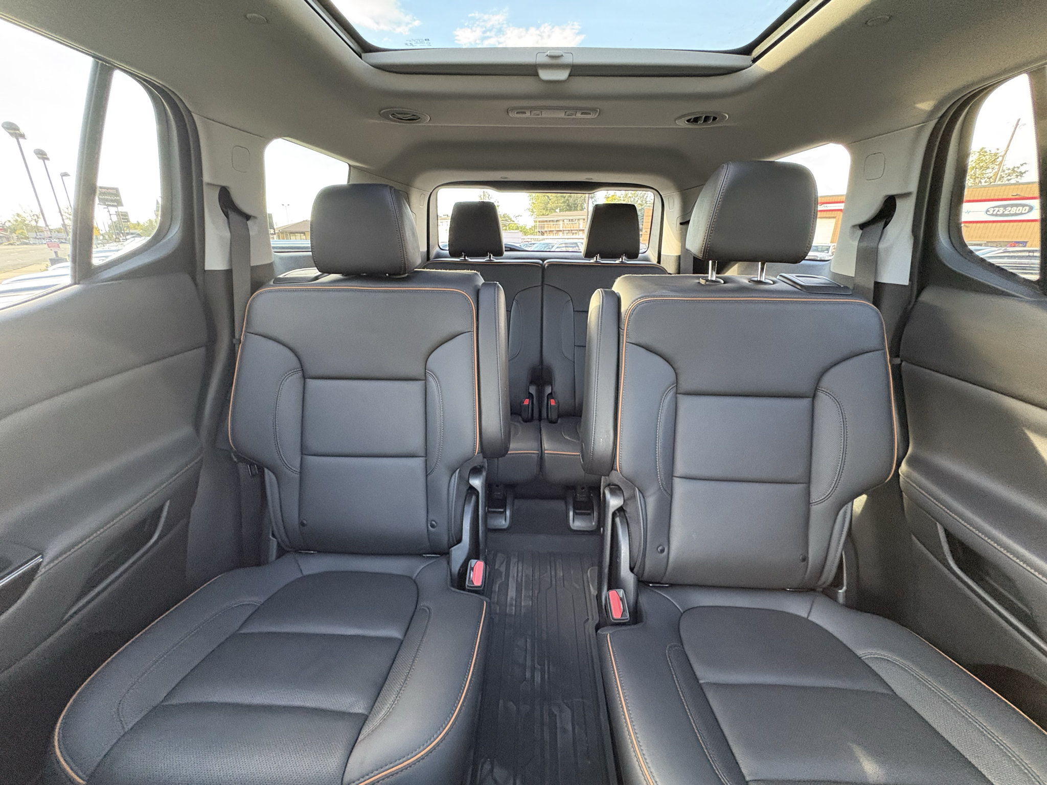 Used 2023 GMC Acadia AT4 w/ Technology Package AWD/4WD image 36