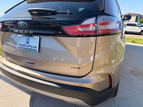 Used 2021 Ford Edge SEL w/ Convenience Package AWD/4WD image 32