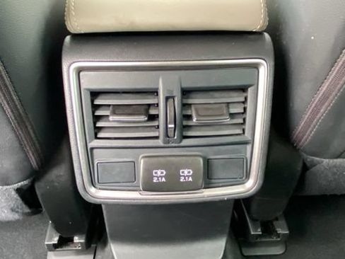 Certified 2023 Subaru Forester Limited AWD/4WD image 16