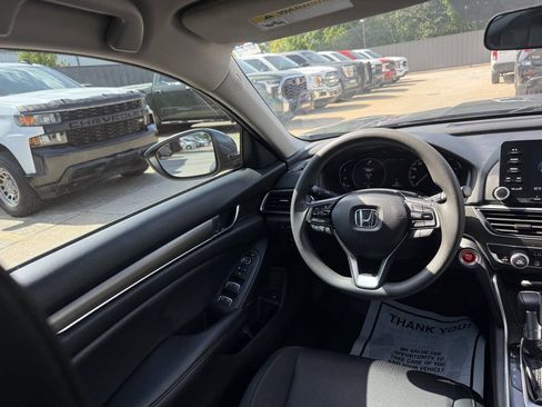 Used 2019 Honda Accord LX image 19