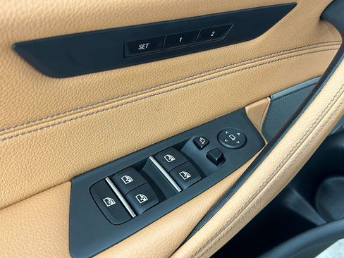 Used 2023 BMW 540i xDrive w/ M Sport Package image 26