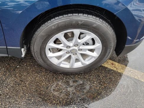 Used 2020 Chevrolet Equinox LT w/ Driver Convenience Package image 15