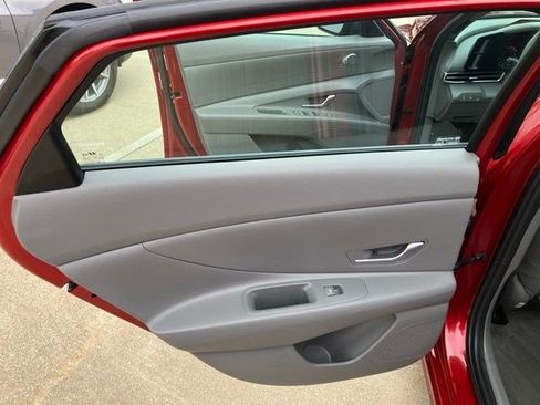 Used 2023 Hyundai Elantra SEL FWD image 21