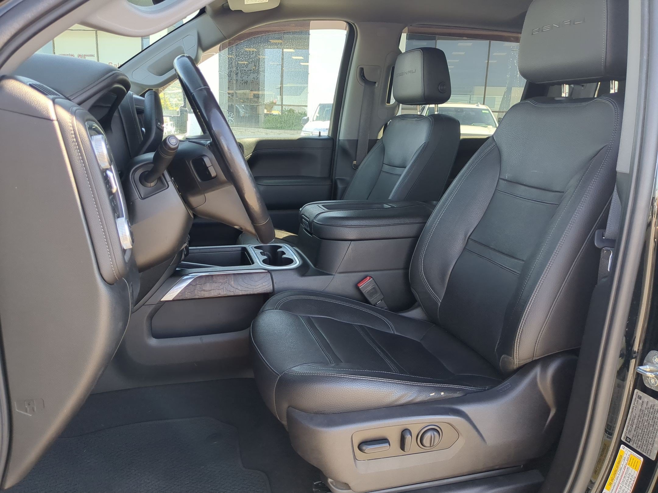 Used 2020 GMC Sierra 3500 Denali w/ Denali Ultimate Package AWD/4WD image 14