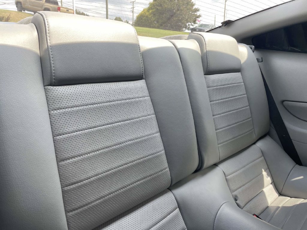 Used 2007 Ford Mustang GT RWD image 12