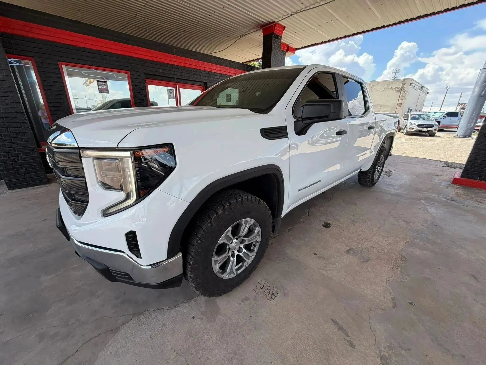 Used 2022 GMC Sierra 1500 Pro w/ Trailering Package AWD/4WD image 5