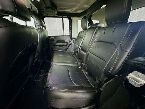 Used 2023 Jeep Wrangler Sahara AWD/4WD image 27