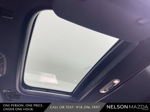 Used 2022 MINI Cooper 4-Door Hardtop image 34