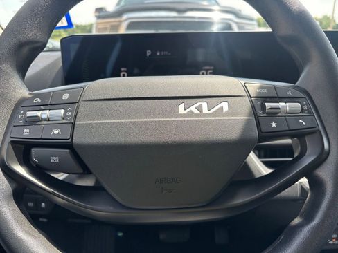 Used 2025 Kia K4 FWD image 27