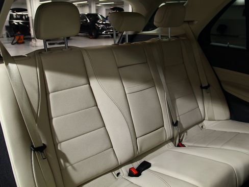 Used 2020 Mercedes-Benz GLE 350 4MATIC image 27