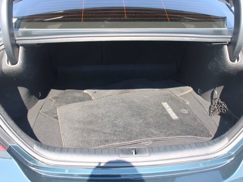 Used 2022 Genesis G70 2.0T RWD image 14