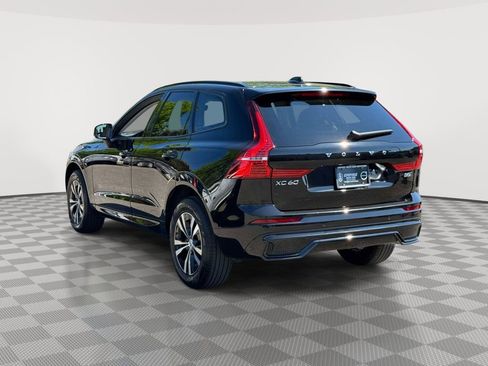 Used 2025 Volvo XC60 B5 Core AWD/4WD image 5