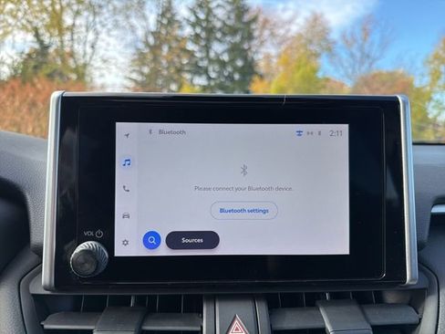 Used 2024 Toyota RAV4 XLE w/ Convenience Package image 25