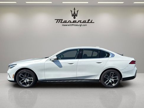 Used 2026 BMW 540i xDrive w/ Premium Package AWD/4WD image 8