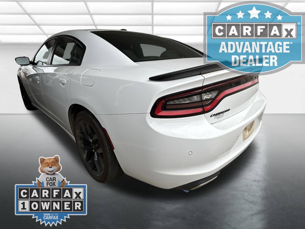 Used 2021 Dodge Charger SXT w/ Blacktop Package RWD image 4