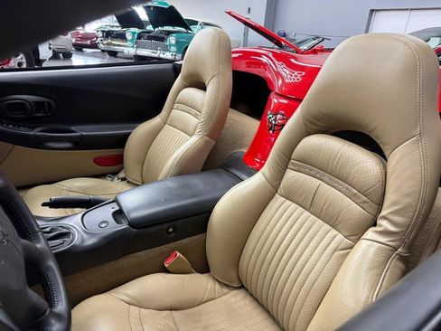 Used 1996 Chevrolet Corvette Coupe RWD image 6