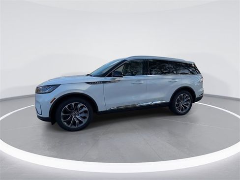 New 2026 Lincoln Aviator Reserve image 4
