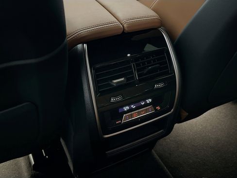 New 2026 BMW X5 sDrive40i w/ Premium Package RWD image 19