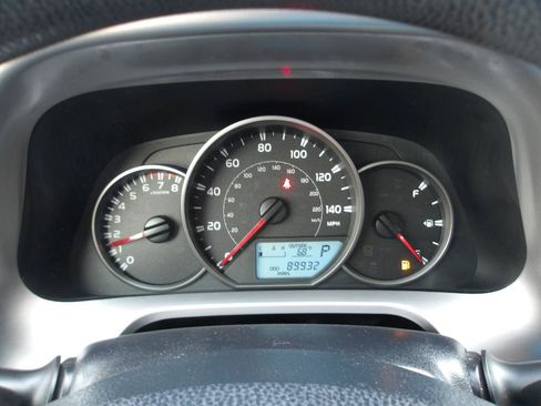 Used 2016 Toyota RAV4 LE AWD/4WD image 17