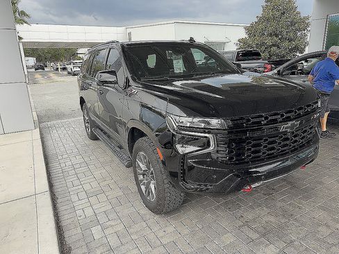 Certified 2023 Chevrolet Tahoe Z71 w/ Luxury Package AWD/4WD image 56