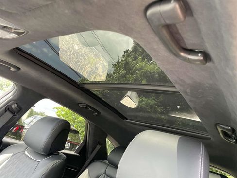 Certified 2024 Genesis GV70 3.5T Sport w/ Sport Advanced Package image 18