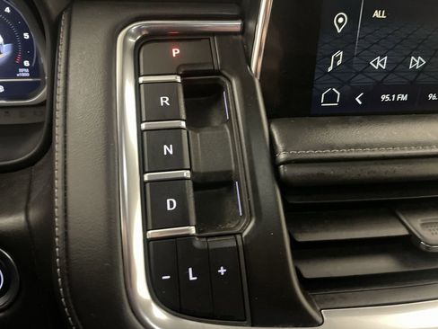 Used 2023 GMC Yukon SLE image 10