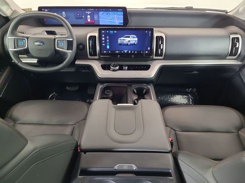 Used 2025 Ford Expedition Max Active image 25