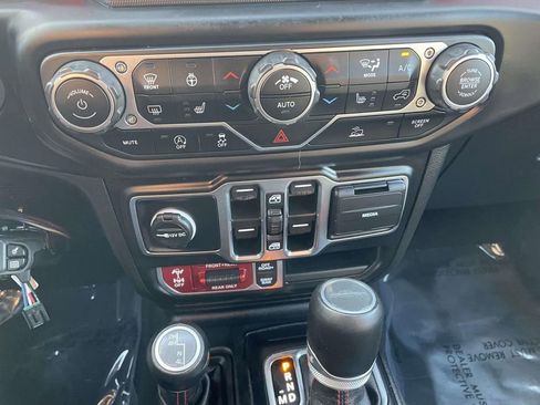 Used 2022 Jeep Gladiator Rubicon w/ LED Lighting Group image 42
