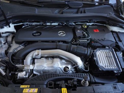 Certified 2025 Mercedes-Benz GLA 250 image 29