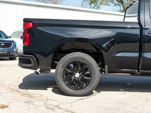 New 2026 Chevrolet Silverado 1500 Custom w/ LPO, Dark Essentials Package image 5