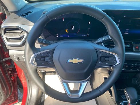 Certified 2024 Chevrolet TrailBlazer LT w/ Convenience Package FWD image 14