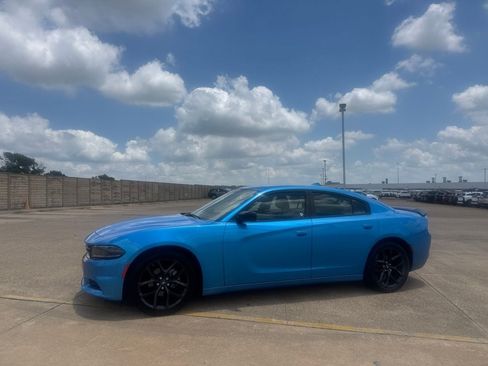 Used 2023 Dodge Charger SXT w/ Blacktop Package RWD image 10