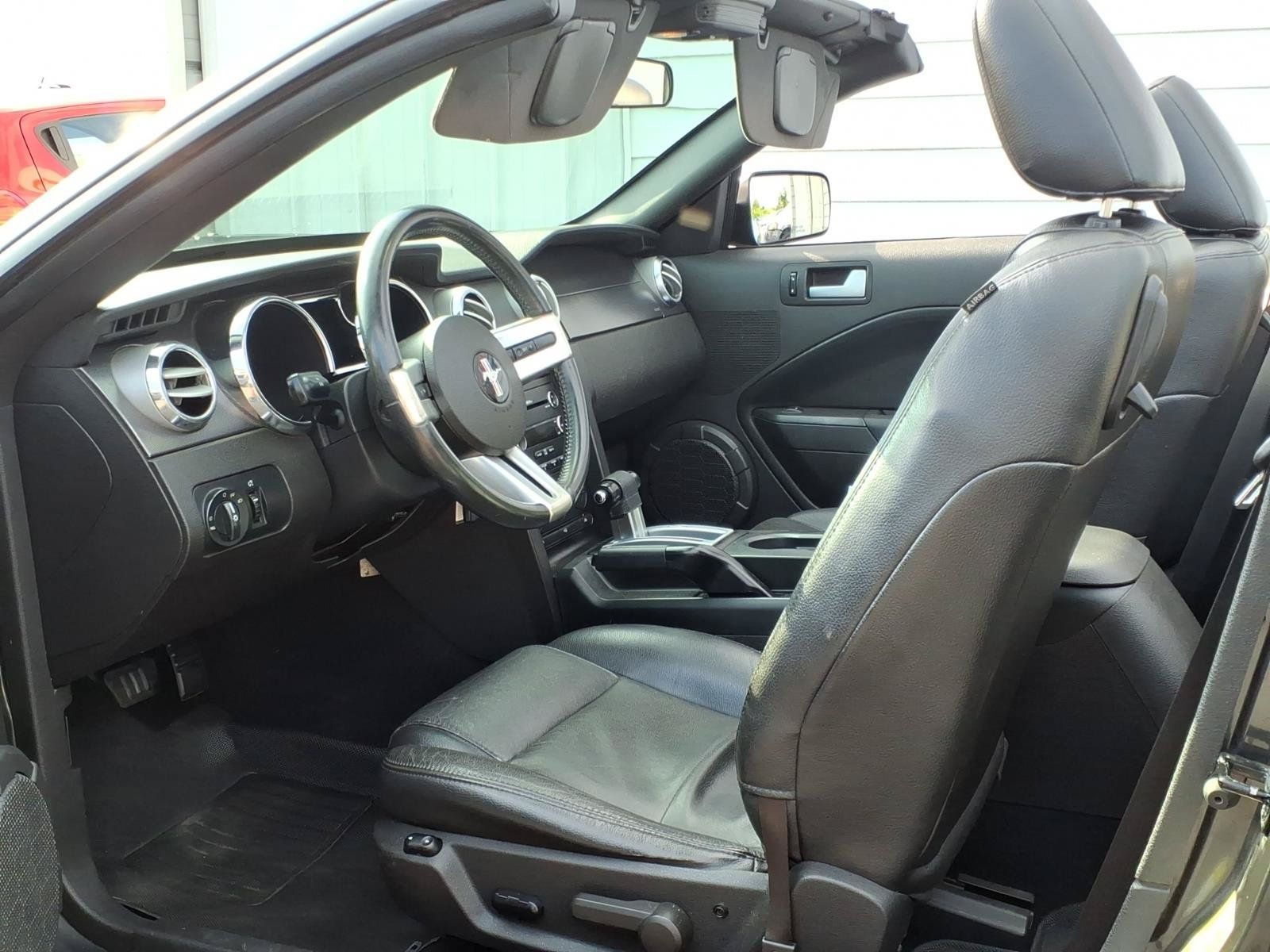 Used 2008 Ford Mustang Premium RWD image 6