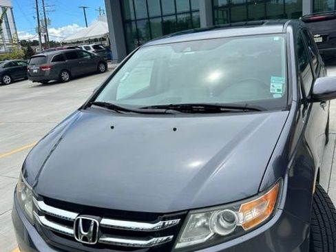 Used 2017 Honda Odyssey EX-L image 3